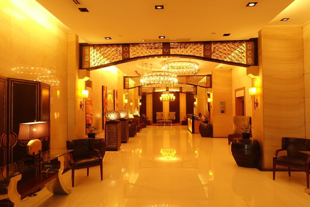 Apartment Modern Asian At Forbeswood Parklane The Bgc Manila