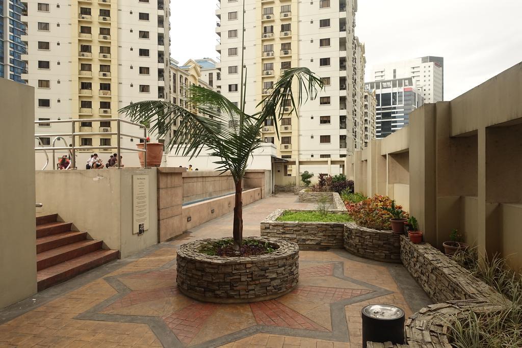 Apartment Modern Asian At Forbeswood Parklane The Bgc Manila