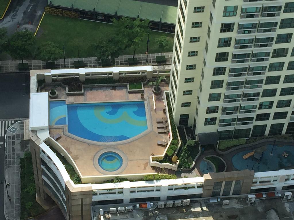 Modern Asian At Forbeswood Parklane The Bgc Apartment Manila